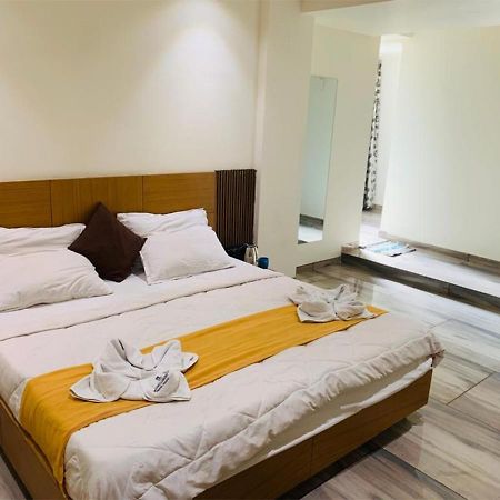 Shree Murlidhar Guest House 수라트 외부 사진