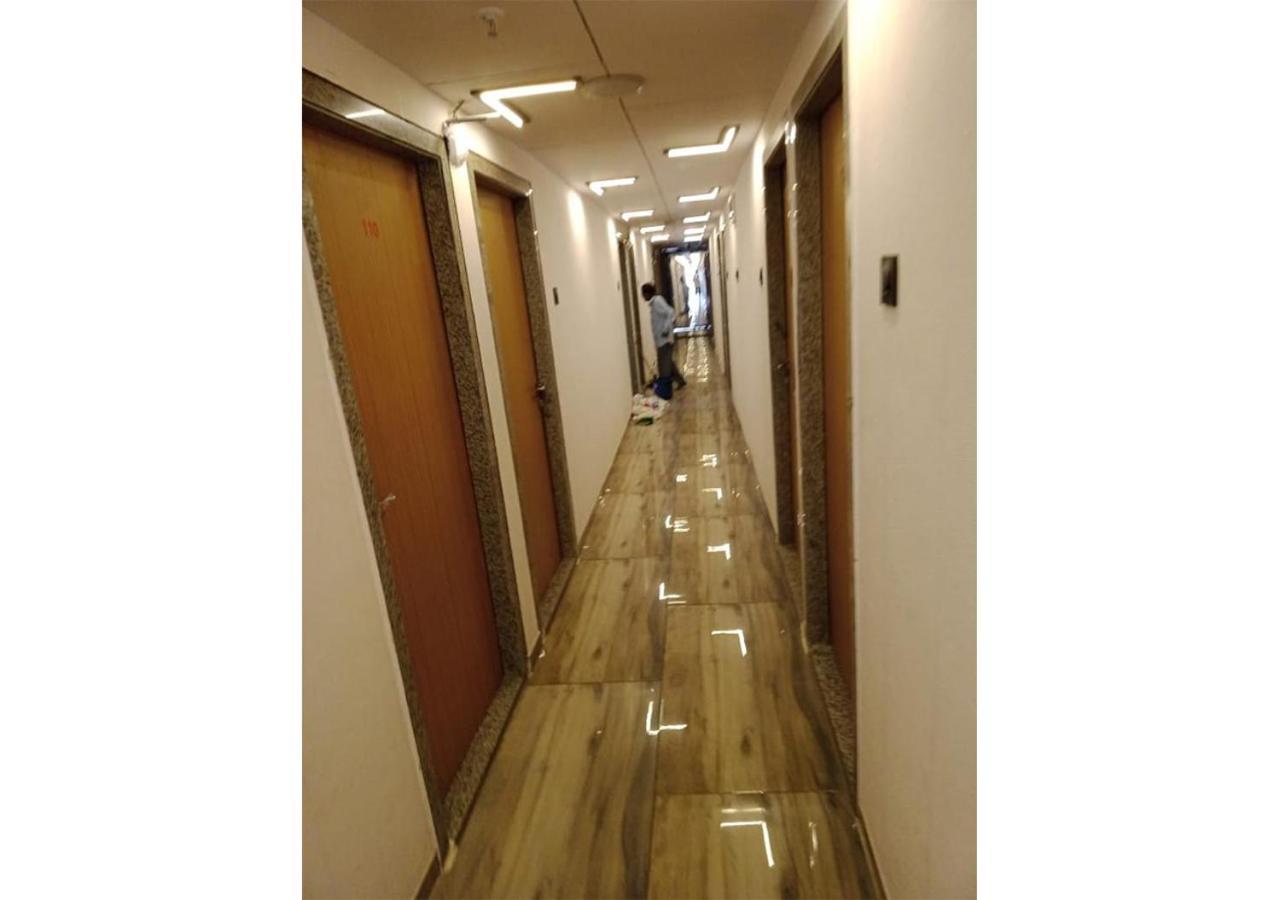 Shree Murlidhar Guest House 수라트 외부 사진