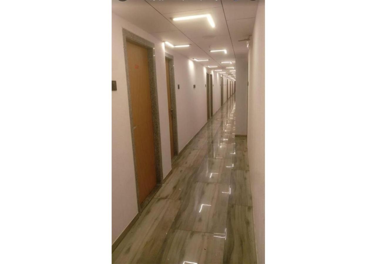 Shree Murlidhar Guest House 수라트 외부 사진